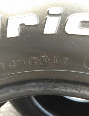 ขายาง BF KM2 265/75/16