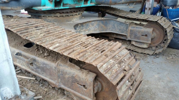 ขาย 1,750,000 KOBELCO sk 200-8 super X  ทำงาน 7,000 ชม. เครื่องดี ปั้มแรง ไฟฟ้าครบ แต่สีไม่สวย รถพร้อมใช้(รถอยู่ นครปฐม) 090-772-3710 090-772-3708