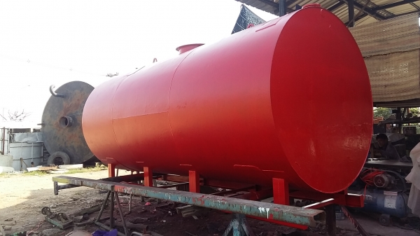 ขายถังน้ำมัน ถังเก็บน้ำ มือสอง 11000 ลิตร หนา 6 มิล กว้าง 1.82ม.ยาว 4.24ม. สภาพดีพร้อมใช้งานค่ะ