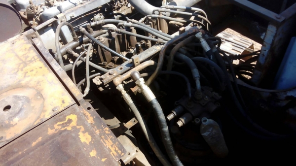 HITACHI EX 200-2  พร้อมใช้งาน เครื่องแน่น ปั้มแรง ชวงลางดี รถอยู่ชัยภูมิ สนใจ 0835601591 หรือ 0903494058