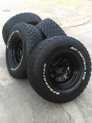 ขายยาง BF All 285/75/16 พร้อมล้อลาย Rock 16x8 ลบ 30