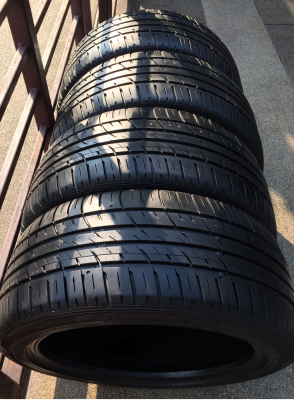 ยาง FALKEN 235 45 18 ปี14 ดอกเต็ม ไม่มีปะ ใช้ยาว ราคาไม่แพง