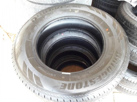 ยาง 215-70-16 ปลายปี16 ถอดป้ายแดง ยาง 215-70-16 ปลายปี16 ถอดป้ายแดง