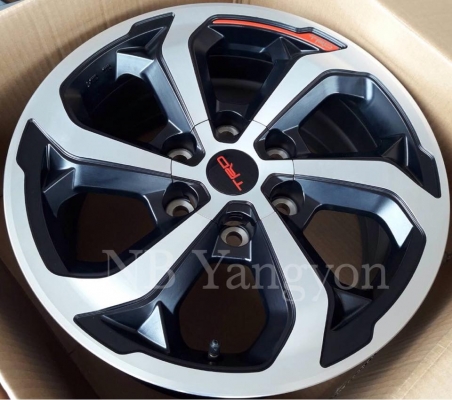 ล้อแม็ก รีโว่ TRD ขอบ17 ถอดป้ายแดง ล้อแม็ก รีโว่ TRD ขอบ17 ถอดป้ายแดง