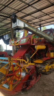 ขายรถเกี่ยวข้าวเกษตรพัฒนา เจ้าช้างไวไฟจอมพลัง ช่วงล่าง10เพลาใหญ่ ปั๊ม22อีตั้น เครื่อง6HE1 สภาพทำงานปกติ