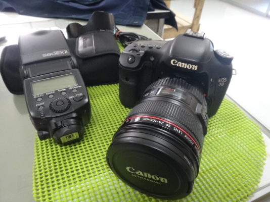 Canon 7D+24-105mm.4L IS USM +SPEEDLITE 580EXII Canon 7D+24-105mm.4L IS USM +SPEEDLITE 580EXII