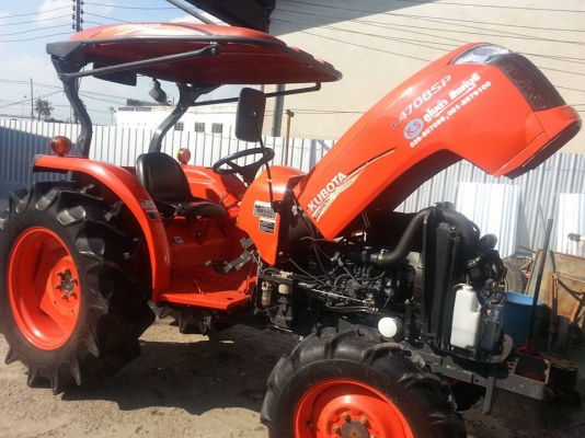 คูโบต้า L4708SP 4 WD รถเกรด A ตัวเปล่าแน่นๆ สีเดิมๆโรงงาน 100 เปอร์เซ็น