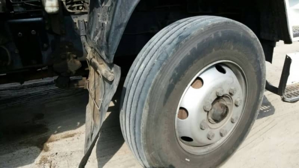 ขาย 1,695,000 ISUZU DECA 320 แรง แม่ปี 50 ไม่ดั้ม -ลูกไม่ดั้มกรการสิน 3 คานแท้ ปี 50 เครื่องเดิม เกี