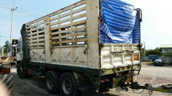ขาย 1,695,000 ISUZU DECA 320 แรง แม่ปี 50 ไม่ดั้ม -ลูกไม่ดั้มกรการสิน 3 คานแท้ ปี 50 เครื่องเดิม เกี