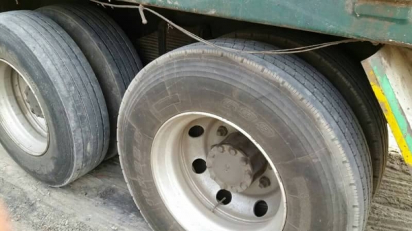 ขาย 1,695,000 ISUZU DECA 320 แรง แม่ปี 50 ไม่ดั้ม -ลูกไม่ดั้มกรการสิน 3 คานแท้ ปี 50 เครื่องเดิม เกี