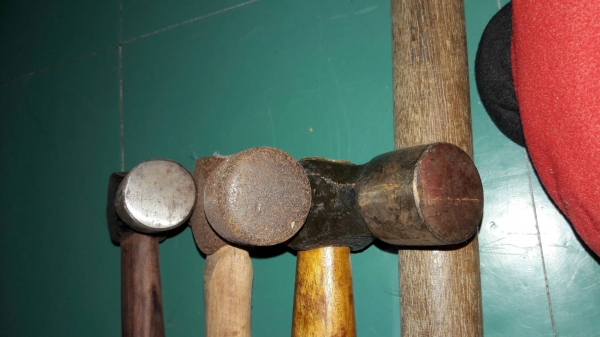 ขายค้อนตุ้มขนาด 900กรัม Master Germany. พร้อมด้ามเดิมๆใหม่เก็บ