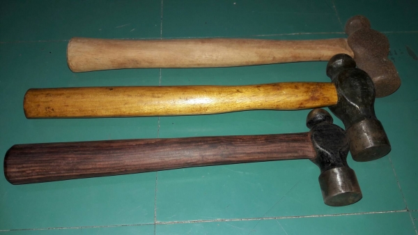 ขายค้อนตุ้มขนาด 900กรัม Master Germany. พร้อมด้ามเดิมๆใหม่เก็บ