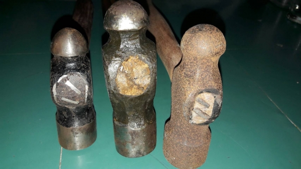 ขายค้อนตุ้มขนาด 900กรัม Master Germany. พร้อมด้ามเดิมๆใหม่เก็บ