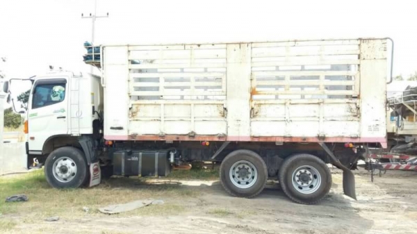 ขาย 1,935,000 HINO 380 HP.ปี 55 แม่ไม่ดั้ม-ลูกไม่ดั้ม 3 คาน ปี 50 (สามมิตร) เบรคแห้งสวยๆพร้อมใช้งาน.
