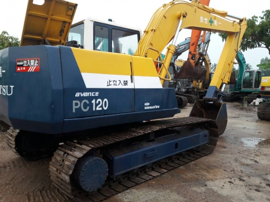 ขายค่ะ..KOMATSU  PC120-5 เก่าญี่ปุ่นแท้...ตัวเดินสั้น คอนโทรลใหญ่  สภาพสวย..เครื่องปั๊มดี..ลองระบบกันได้ทุกวัน..โทร..089-3818694  ดวงนภา