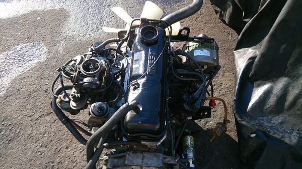 ขายเครื่องยนต์นิสสันขับหลัง A15 ราคาถูก