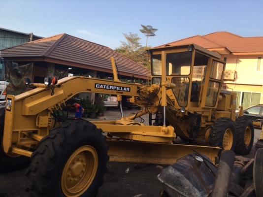 รถเกรด 12 G S/N 61M 10311 พร้อมใช้งาน ยางใหม่ เช็คทั้งคัน (เล่มทะเบียน) /โทร 098-6694563 สมชาย