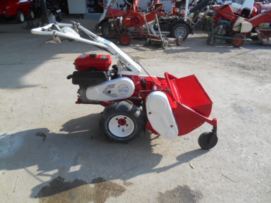 รถตัดหญ้า(ตัดป่า) KAWASAKI HR-650 เดินตาม พร้อมใช้งาน