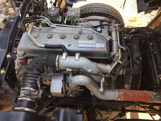 ขายสิบล้อดั้ม HINO FM1A 330 แรง ซีรีส์ 500 ปี 56 เลขไมล์ 70,xxx สภาพป้ายแดง ดั้มสามมิตรแท้ ยางดี