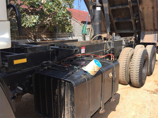 ขายสิบล้อดั้ม HINO FM1A 330 แรง ซีรีส์ 500 ปี 56 เลขไมล์ 70,xxx สภาพป้ายแดง ดั้มสามมิตรแท้ ยางดี