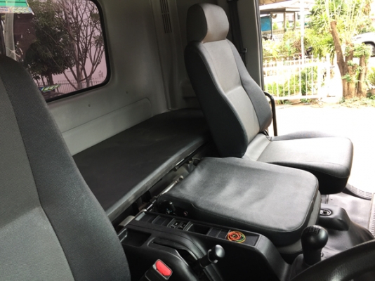 ขายสิบล้อดั้ม HINO FM1A 330 แรง ซีรีส์ 500 ปี 56 เลขไมล์ 70,xxx สภาพป้ายแดง ดั้มสามมิตรแท้ ยางดี