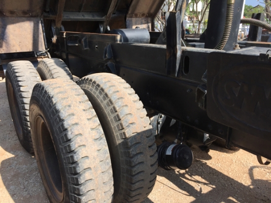 ขายสิบล้อดั้ม HINO FM1A 330 แรง ซีรีส์ 500 ปี 56 เลขไมล์ 70,xxx สภาพป้ายแดง ดั้มสามมิตรแท้ ยางดี