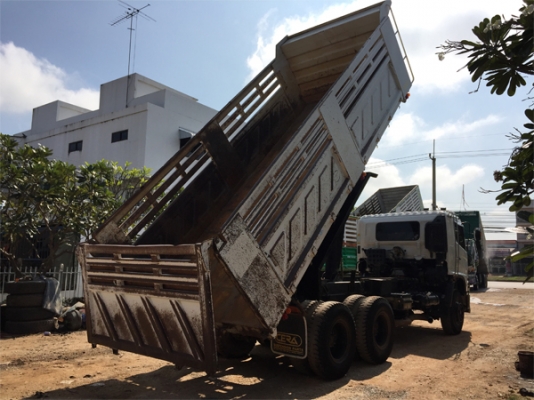 ขายสิบล้อดั้ม HINO FM1A 330 แรง ซีรีส์ 500 ปี 56 เลขไมล์ 70,xxx สภาพป้ายแดง ดั้มสามมิตรแท้ ยางดี