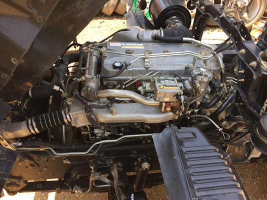 ขายสิบล้อดั้ม HINO FM1A 330 แรง ซีรีส์ 500 ปี 56 เลขไมล์ 70,xxx สภาพป้ายแดง ดั้มสามมิตรแท้ ยางดี