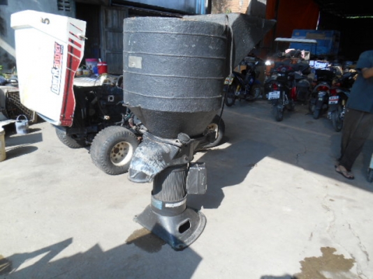 เครื่องโม่พลาสติก เครื่องนำเข้าจากประทศญี่ปุ่น พร้อมใช้งาน