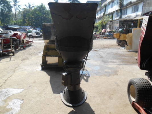 เครื่องโม่พลาสติก เครื่องนำเข้าจากประทศญี่ปุ่น พร้อมใช้งาน