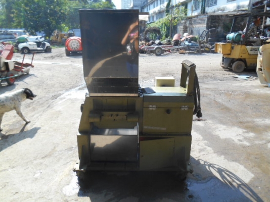 เครื่องโม่พลาสติก เครื่องนำเข้าจากประทศญี่ปุ่น พร้อมใช้งาน