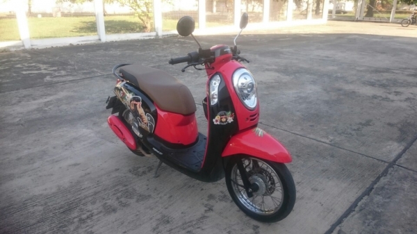 scoopy i ปี57 รถบ้าน ภาษีไม่ขาด พร้อมใช้งาน scoopy i ปี57 รถบ้าน ภาษีไม่ขาด พร้อมใช้งาน