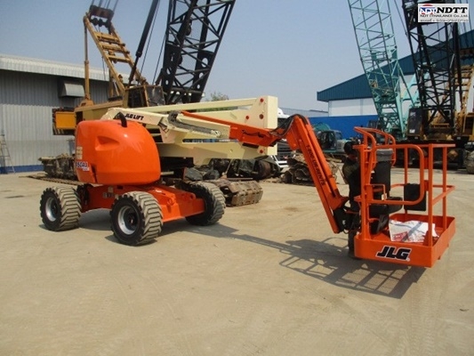 Sale Sale รถกระเช้าล้อยาง JLG 450J นำเข้าจาก USA สภาพพร้อมใช้งาน เก็บสีให้เรียบร้อย ถูกๆเลยครับพี่น้อง