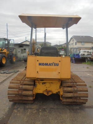 ขาย รถดันดิน KOMATSU D20PL-7E  มาใหม่  เก่าญี่ปุ่นแท้  สภาพสวย  ลองระบบกันได้ทุกวัน โทร 089-7462641  สุวรรณี