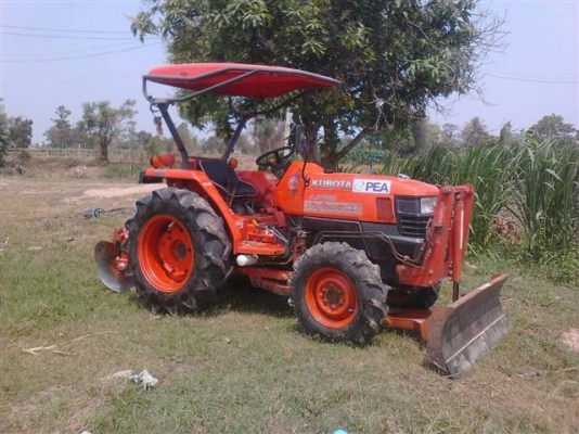 ขายรถไถ Kubota L3408 พร้อมใบมีด ผานหลัง