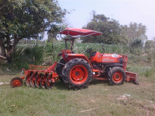 ขายรถไถ Kubota L3408 พร้อมใบมีด ผานหลัง