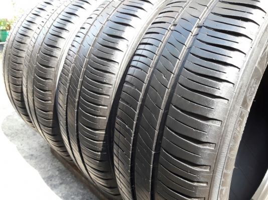 ยางMICHELIN รุ่น ENERGY xm2  185 60R15 สัปดาห์ที่27ปี2015 ลงพื้นปลายปี2015สภาพสวย ดอกเยอะมากๆ