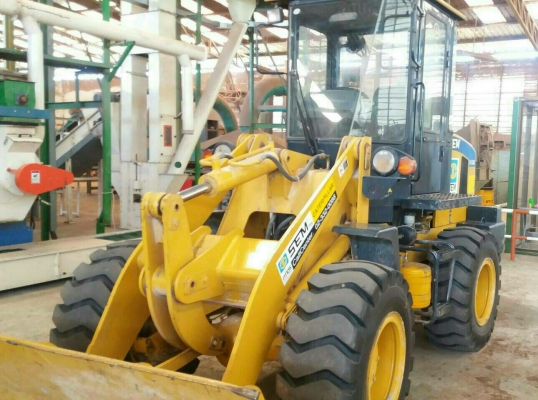 รถตักล้อยาง SEM รุ่น 616B รถสวยพร้อมขาย สนใจโทร 089-8055889 นกค่ะ