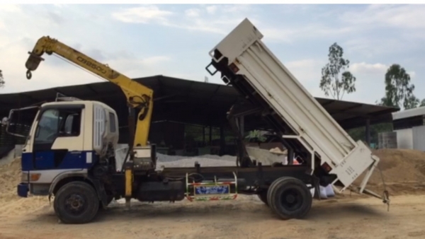 ขายรถ6ล้อดั้ม ติดเครน