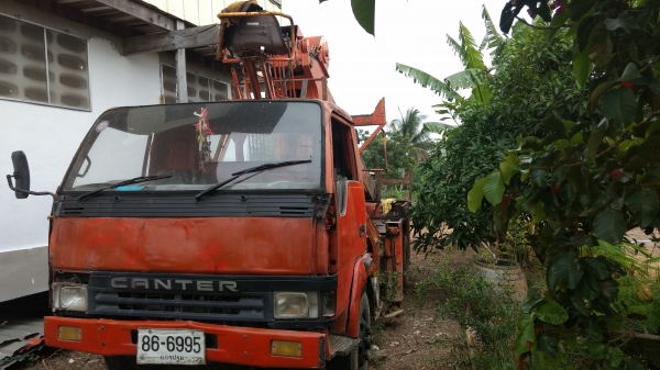 รถสว่าน เครน 3 ท่อน ณธีวิชญ์ 0846371454