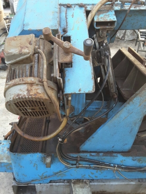 ขายเลี่อยตัดเห็ลกระบบออโต้ฮิตาซิใช้ไฟสามเฟสขายตามสภาพเก่านอกอุปกรณ์ครบพร้อมปั้มหล่อเย็นขาย80,000สนใจต่อลองได้