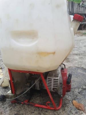 ขายปั้มฉีดพ่นยาสภาพเก่านอกเครื่องปั้มแนน่ๆพร้อมใช้ ราคา 4000 ขายปั้มฉีดพ่นยาสภาพเก่านอกเครื่องปั้มแนน่ๆพร้อมใช้ ราคา 4000