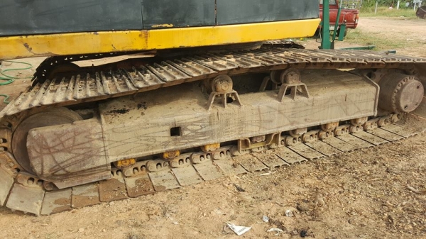 ขายรถขุดแบ็คโค CAT E200B เครื่อง6BG1เทอร์โบว์ช่วงล่างดี ทำงานปกติ