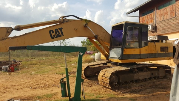 ขายรถขุดแบ็คโค CAT E200B เครื่อง6BG1เทอร์โบว์ช่วงล่างดี ทำงานปกติ