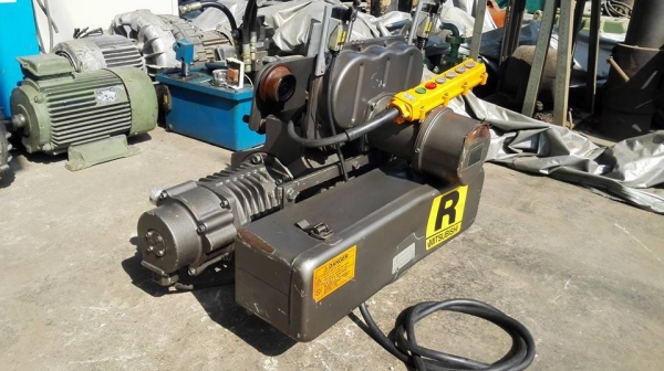 SOLD ** ลดราคาท้าฝน!! **รอกสลิงไฟฟ้าญี่ปุ่น Mitsubishi 1000 kg รุ่น R-1-LM3 แบบ 4 ทิศทาง สลิงยาว 6 เมตร ไฟตรง 380V สภาพสวยพร้อมใช้ SOLD ** ลดราคาท้าฝน!! **รอกสลิงไฟฟ้าญี่ปุ่น Mitsubishi 1000 kg รุ่น R-1-LM3 แบบ 4 ทิศทาง สลิงยาว 6 เมตร ไฟตรง 380V สภาพสวยพร้อมใช้