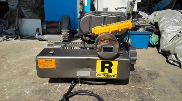 SOLD ** ลดราคาท้าฝน!! **รอกสลิงไฟฟ้าญี่ปุ่น Mitsubishi 1000 kg รุ่น R-1-LM3 แบบ 4 ทิศทาง สลิงยาว 6 เมตร ไฟตรง 380V สภาพสวยพร้อมใช้ SOLD ** ลดราคาท้าฝน!! **รอกสลิงไฟฟ้าญี่ปุ่น Mitsubishi 1000 kg รุ่น R-1-LM3 แบบ 4 ทิศทาง สลิงยาว 6 เมตร ไฟตรง 380V สภาพสวยพร้อมใช้