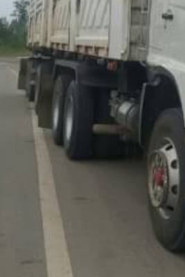 hino 344 ปี2555 ไมล์ 370,000mmพ่วง 22ล้อกระบะ สามมิตร หินทราย ดั๊มพ์ แม่ลูก  ขายราคา 2,500,000 hino 344 ปี2555 ไมล์ 370,000mmพ่วง 22ล้อกระบะ สามมิตร หินทราย ดั๊มพ์ แม่ลูก  ขายราคา 2,500,000
