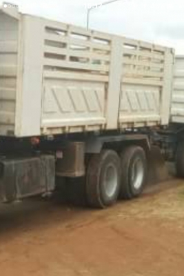 hino 344 ปี2555 ไมล์ 370,000mmพ่วง 22ล้อกระบะ สามมิตร หินทราย ดั๊มพ์ แม่ลูก  ขายราคา 2,500,000 hino 344 ปี2555 ไมล์ 370,000mmพ่วง 22ล้อกระบะ สามมิตร หินทราย ดั๊มพ์ แม่ลูก  ขายราคา 2,500,000