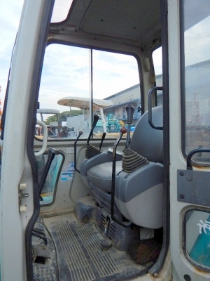 Komatsu PC40-7E ห้องเก๋ง นำเข้าจากญี่ปุ่น รถสวยมาก ๆ ราคาไม่แพงครับ Komatsu PC40-7E ห้องเก๋ง นำเข้าจากญี่ปุ่น รถสวยมาก ๆ ราคาไม่แพงครับ