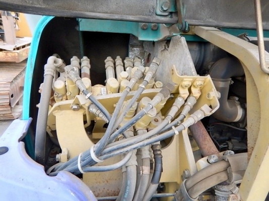 Komatsu PC40-7E ห้องเก๋ง นำเข้าจากญี่ปุ่น รถสวยมาก ๆ ราคาไม่แพงครับ Komatsu PC40-7E ห้องเก๋ง นำเข้าจากญี่ปุ่น รถสวยมาก ๆ ราคาไม่แพงครับ